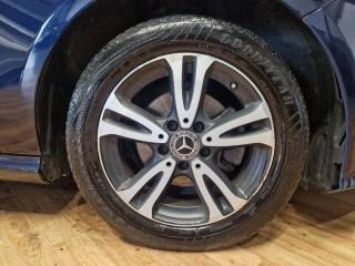 MERCEDES-BENZ A 180 usata, con Chiusura centralizzata