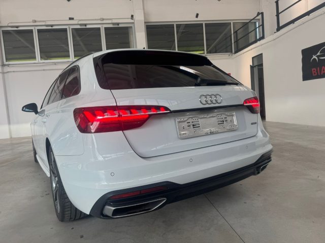 AUDI A4 usata, con Autoradio