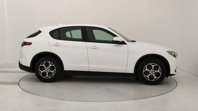 ALFA ROMEO Stelvio usata, con Autoradio