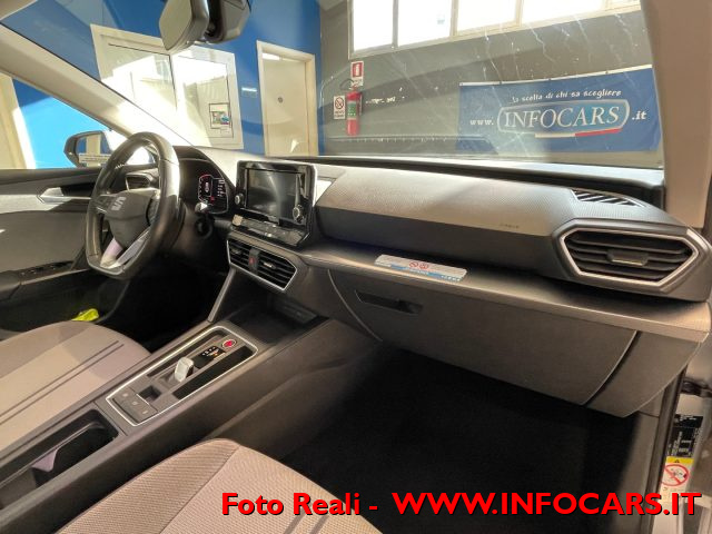 SEAT Leon usata, con Autoradio digitale