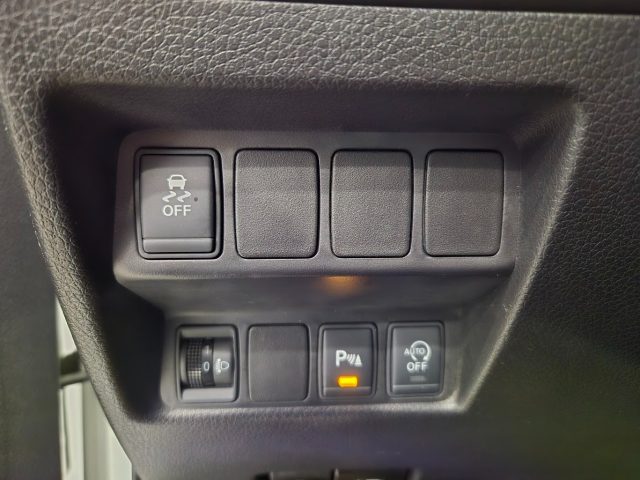 NISSAN X-Trail usata, con Specchietti laterali elettrici