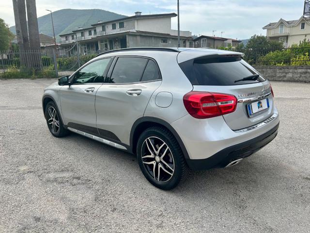 MERCEDES-BENZ GLA 200 usata, con Alzacristalli elettrici