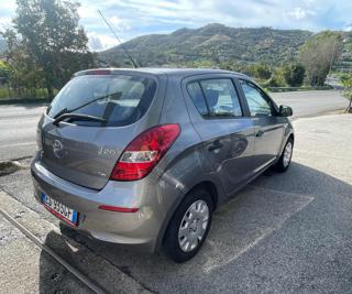 HYUNDAI i20 usata, con Climatizzatore