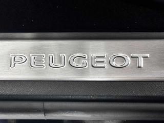 PEUGEOT 5008 usata, con Vivavoce