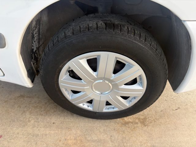 PEUGEOT 106 usata 19