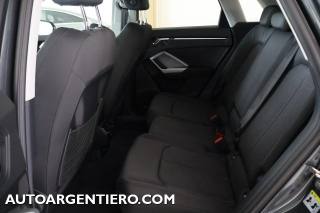 AUDI Q3 usata, con Sensori di parcheggio anteriori