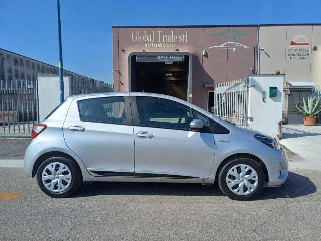 TOYOTA Yaris usata, con Touch screen