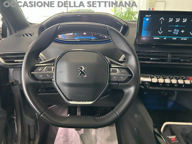 PEUGEOT 5008 usata, con Sedile posteriore sdoppiato