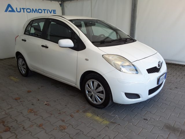 TOYOTA Yaris usata, con Airbag