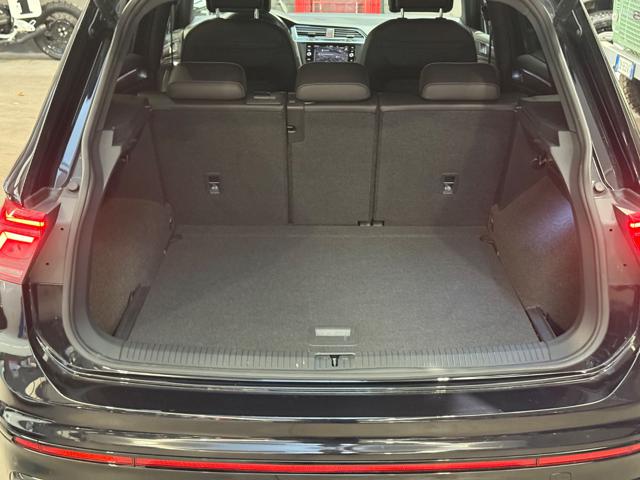 VOLKSWAGEN Tiguan usata, con Sedile posteriore sdoppiato