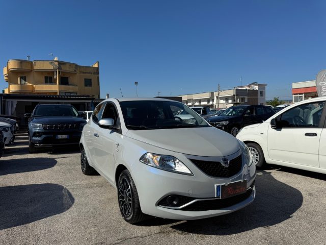LANCIA Ypsilon usata, con ABS