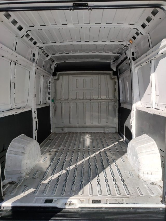 PEUGEOT Boxer usata, con Servosterzo