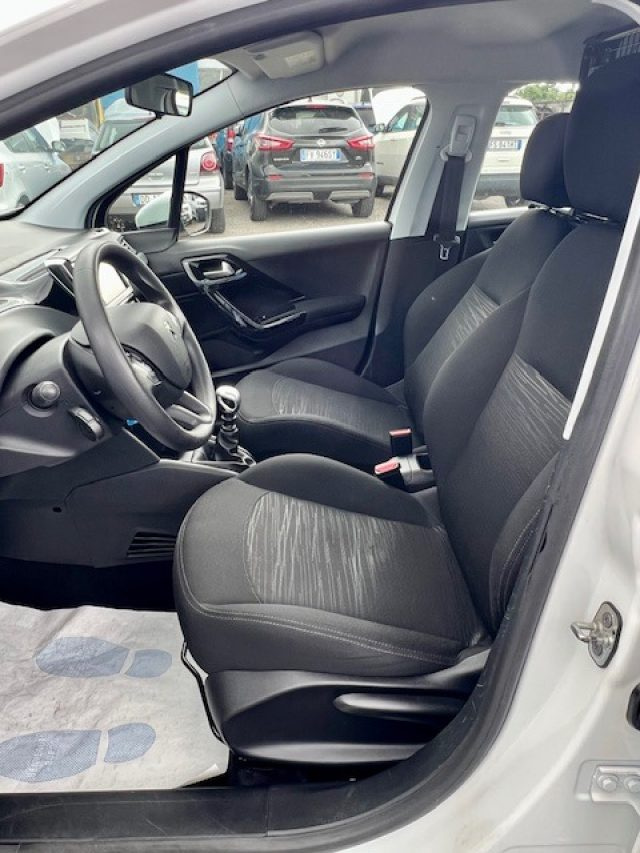 PEUGEOT 208 usata, con Boardcomputer