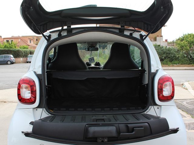 SMART ForTwo usata, con Volante multifunzione