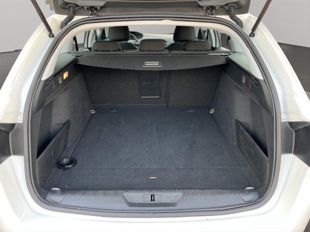 PEUGEOT 308 usata, con Bluetooth