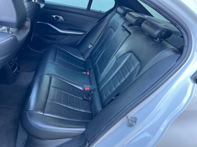 BMW 320 usata, con Controllo automatico clima