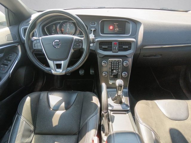 VOLVO V40 usata, con Cronologia tagliandi