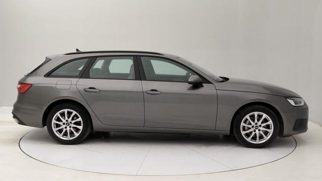 AUDI A4 usata, con Autoradio