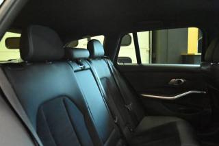 BMW 330 usata 106