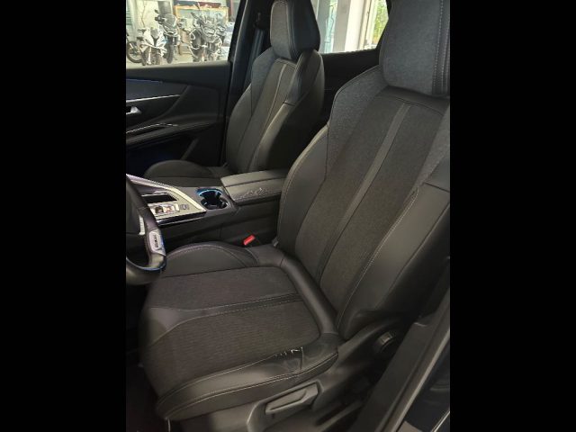 PEUGEOT 3008 usata, con Cruise Control