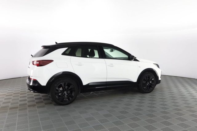 OPEL Grandland usata 2
