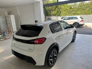 PEUGEOT 208 usata, con Controllo automatico clima