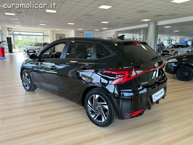 HYUNDAI i20 usata, con Airbag
