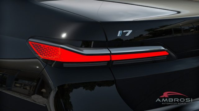 BMW i7 usata 6