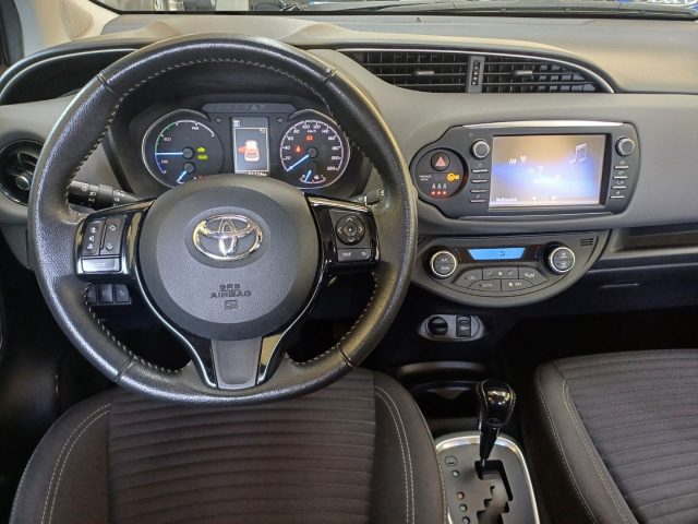 TOYOTA Yaris usata, con Sistema di navigazione