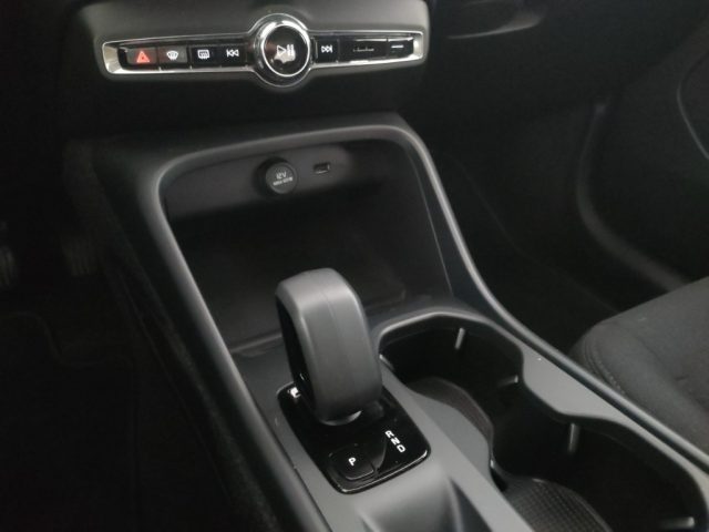 VOLVO XC40 usata, con Volante in pelle