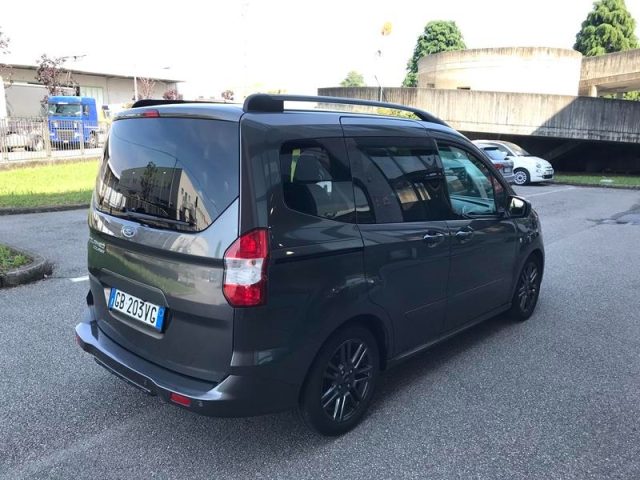 FORD Tourneo Courier usata, con Alzacristalli elettrici