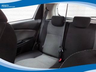 TOYOTA Yaris usata, con Controllo automatico clima