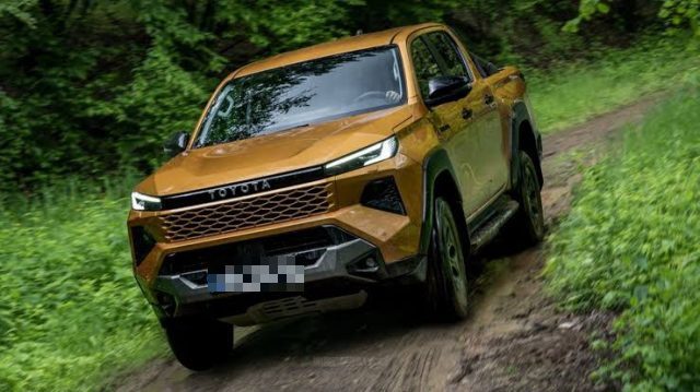 TOYOTA Hilux usata, con Airbag laterali