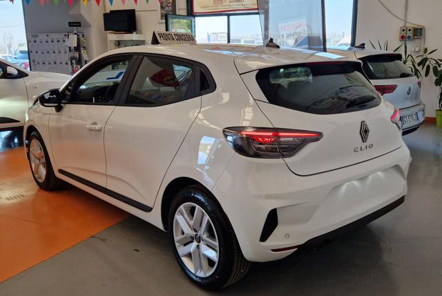RENAULT Clio usata, con Alzacristalli elettrici