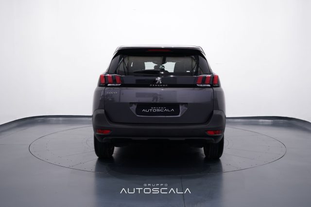 PEUGEOT 5008 usata, con Alzacristalli elettrici