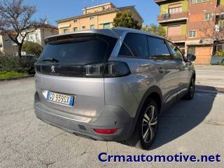 PEUGEOT 5008 usata, con Airbag
