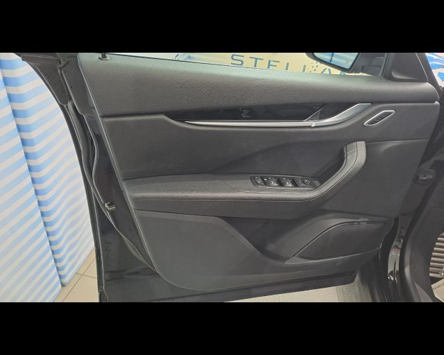 MASERATI Levante usata 31