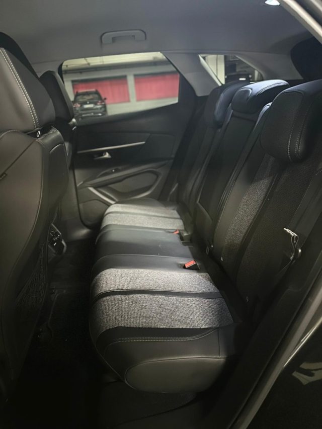 PEUGEOT 3008 usata, con Controllo automatico clima