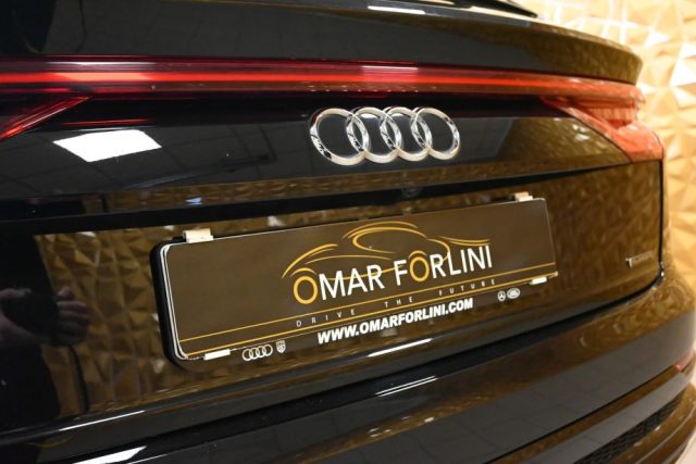 AUDI Q8 usata 17