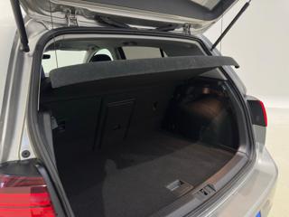 VOLKSWAGEN Golf usata, con ESP