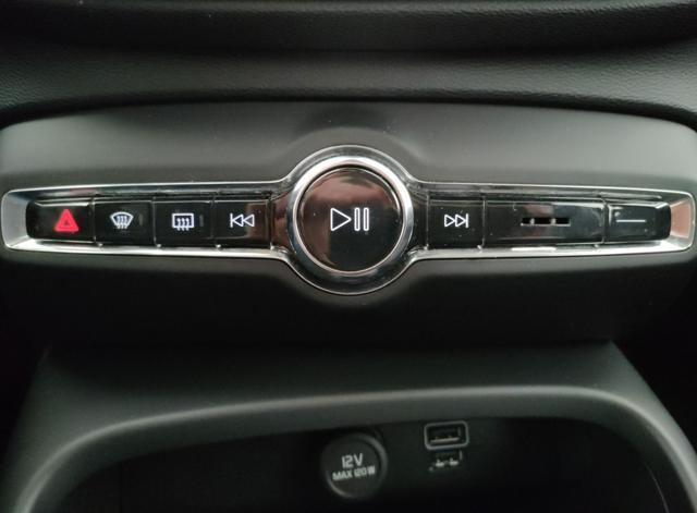 VOLVO XC40 usata, con Luci diurne LED