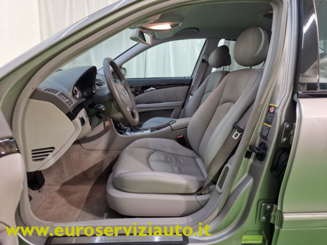 MERCEDES-BENZ E 320 usata 30