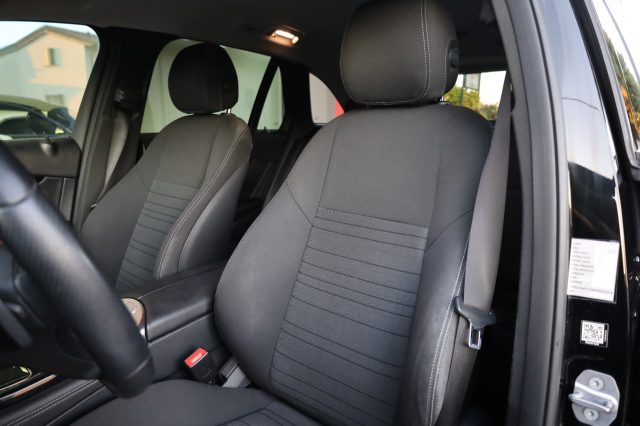 MERCEDES-BENZ GLC 220 usata 52