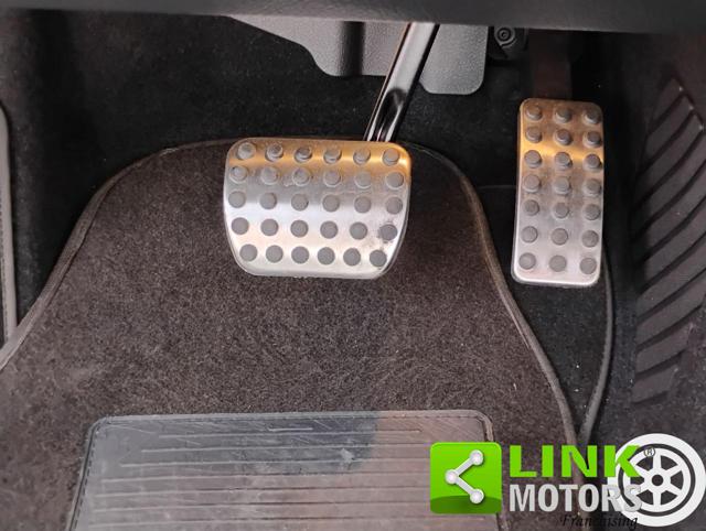 MERCEDES-BENZ A 200 usata, con Luci diurne LED