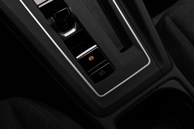 VOLKSWAGEN Golf usata, con Sedile posteriore sdoppiato