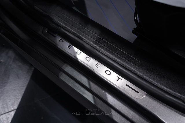 PEUGEOT 208 usata, con ESP