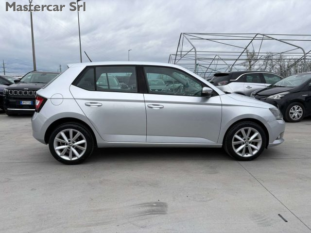 SKODA Fabia usata, con Autoradio