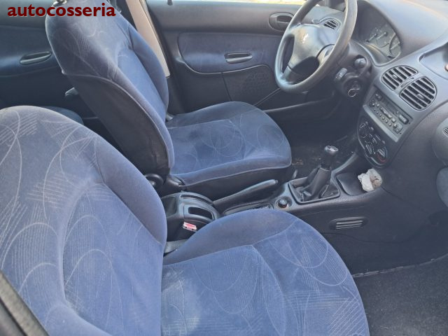 PEUGEOT 206 usata, con Lettore CD