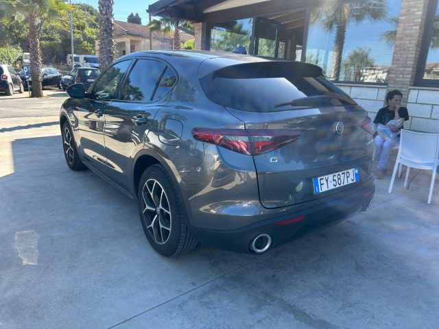 ALFA ROMEO Stelvio usata, con Autoradio