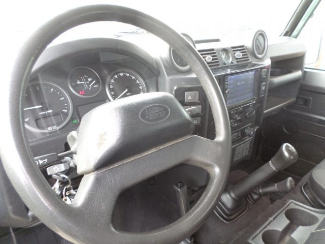 LAND ROVER Defender usata 18